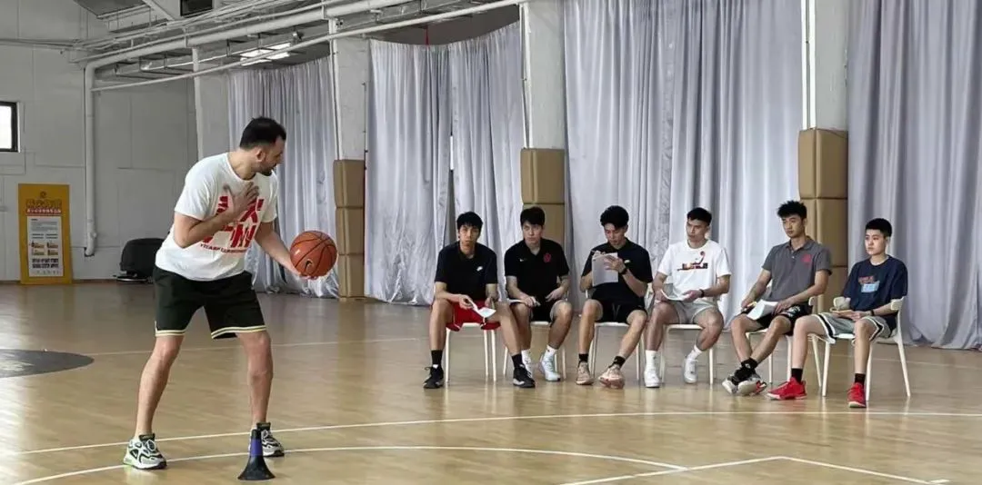 女性篮球爱好者如何通过呼吸训练提升表现?_1